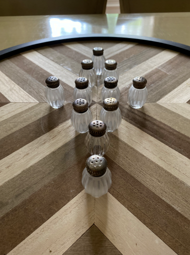 Salière individuelle ce table boule Christofle ancienne