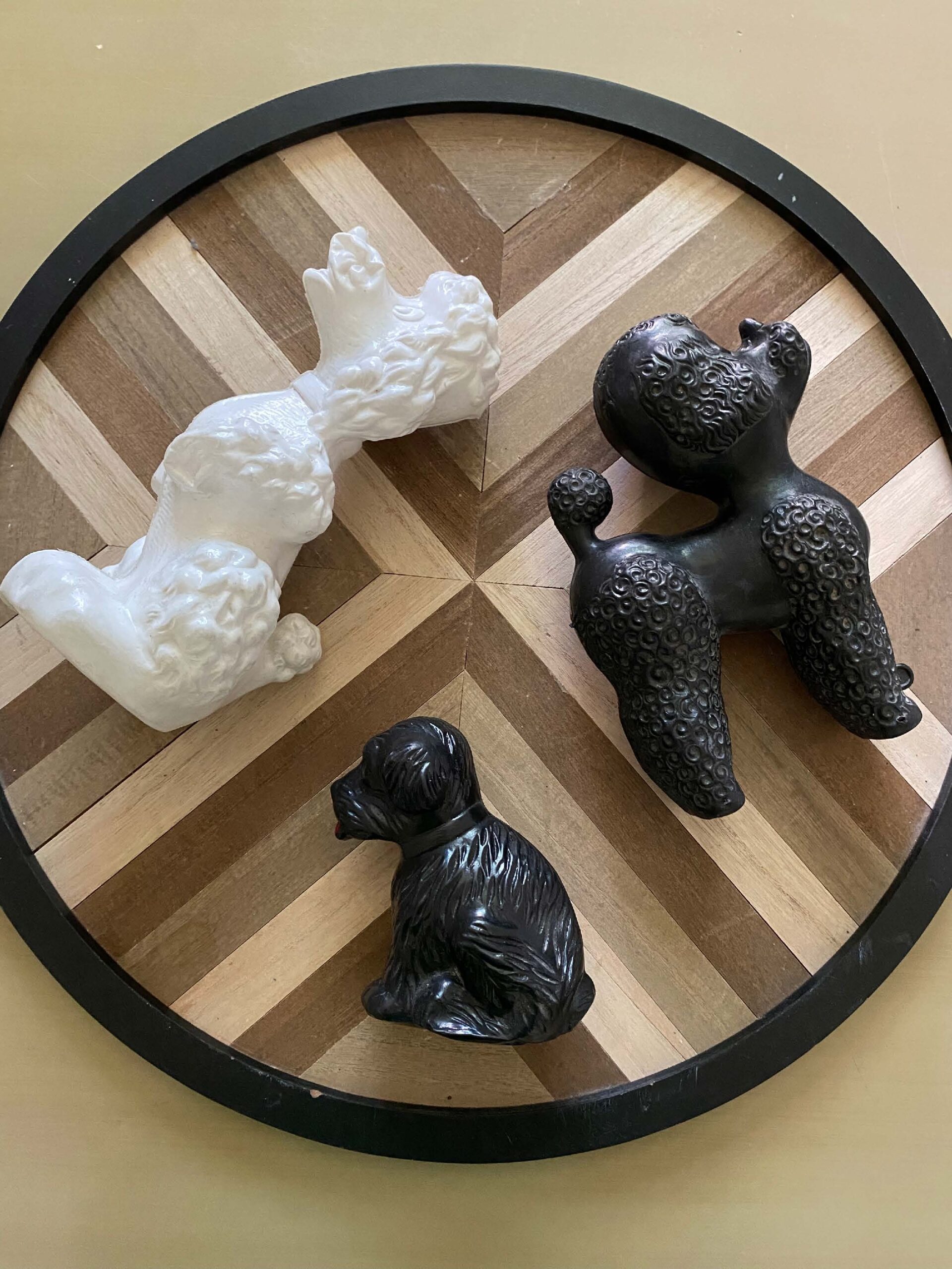 Jouets chiens plastique caniches vintage