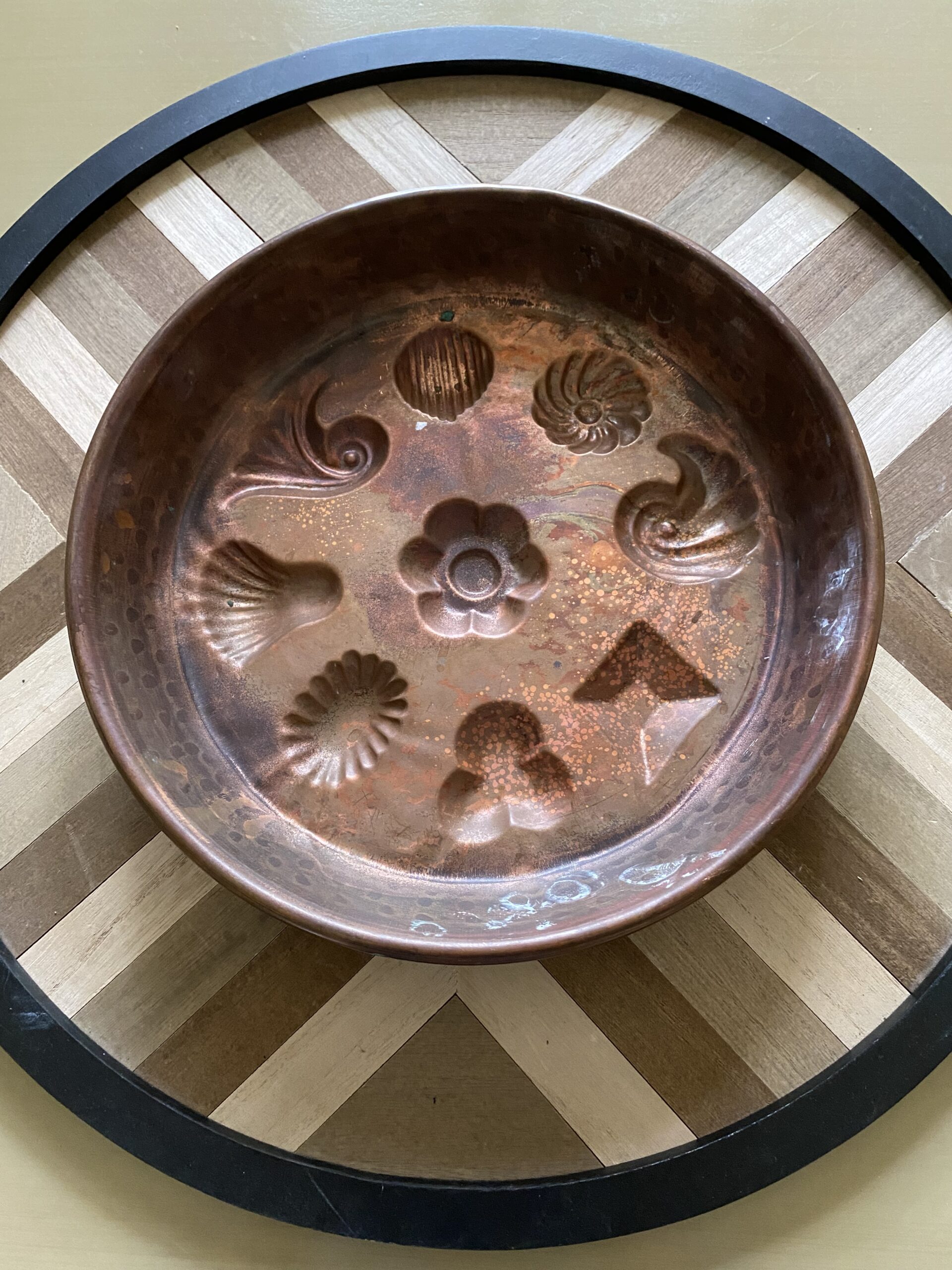 Moule à gâteaux ancien en cuivre