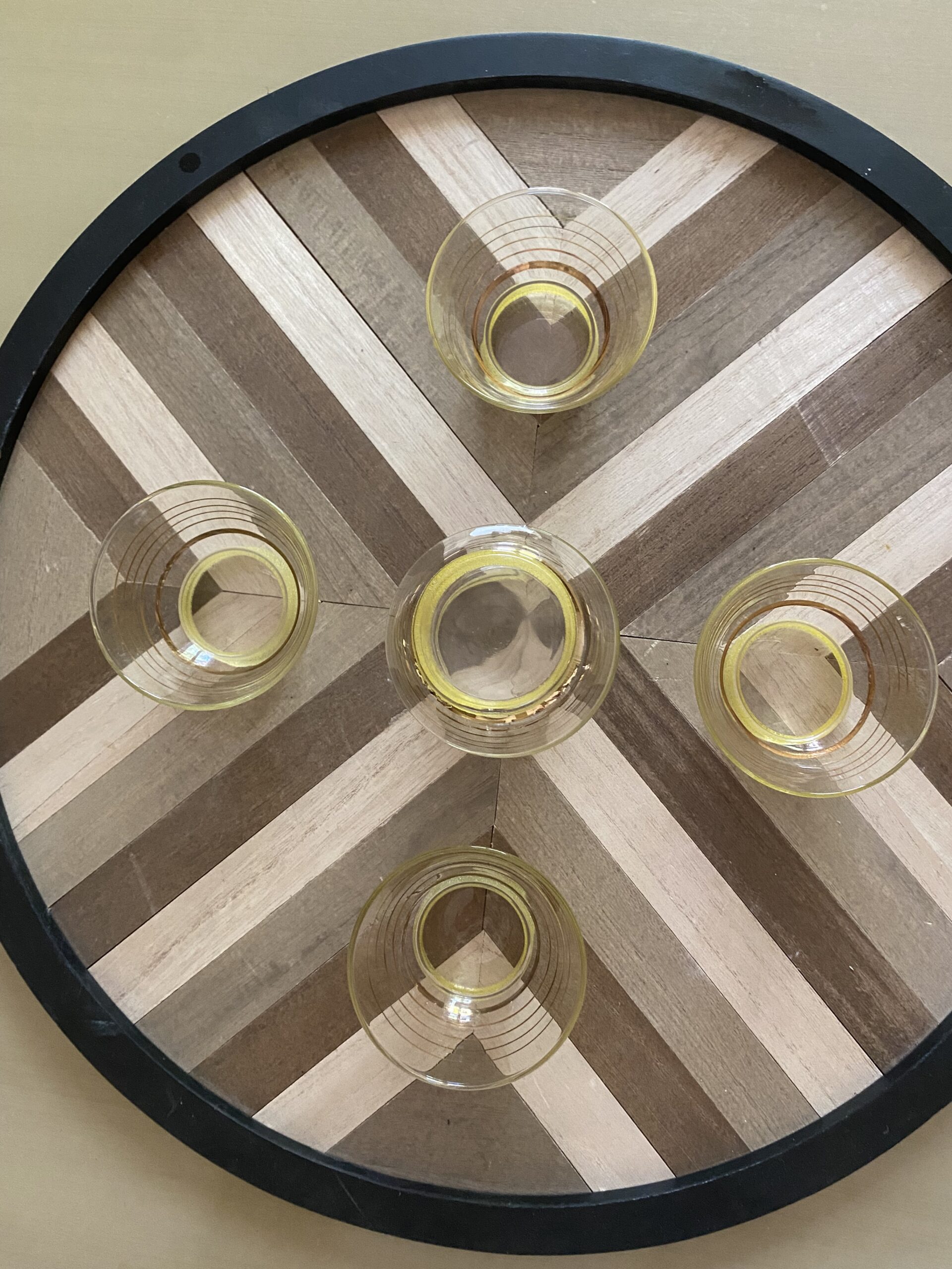 Coupes à champagne vintage granitées pailletées dorées