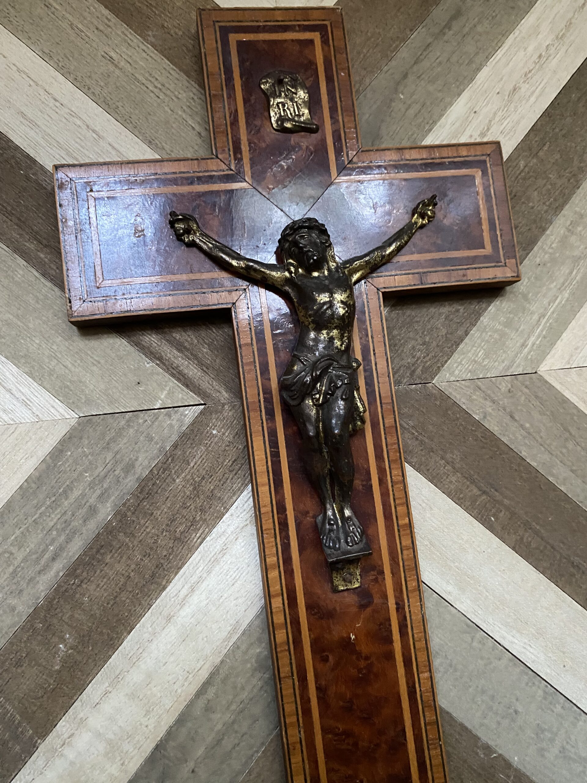 Croix de Jésus en bois et laiton, style ancien, objet religieux vintage