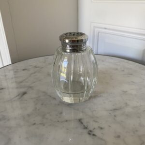 Sucrier saupoudreur ancien