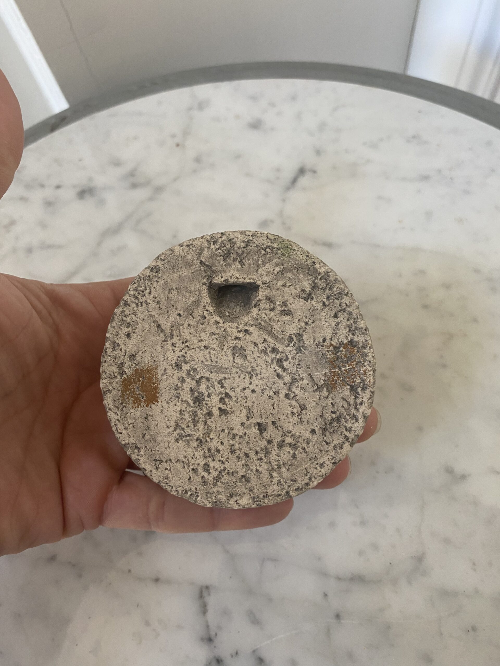 Sculpture médaillon scorpion