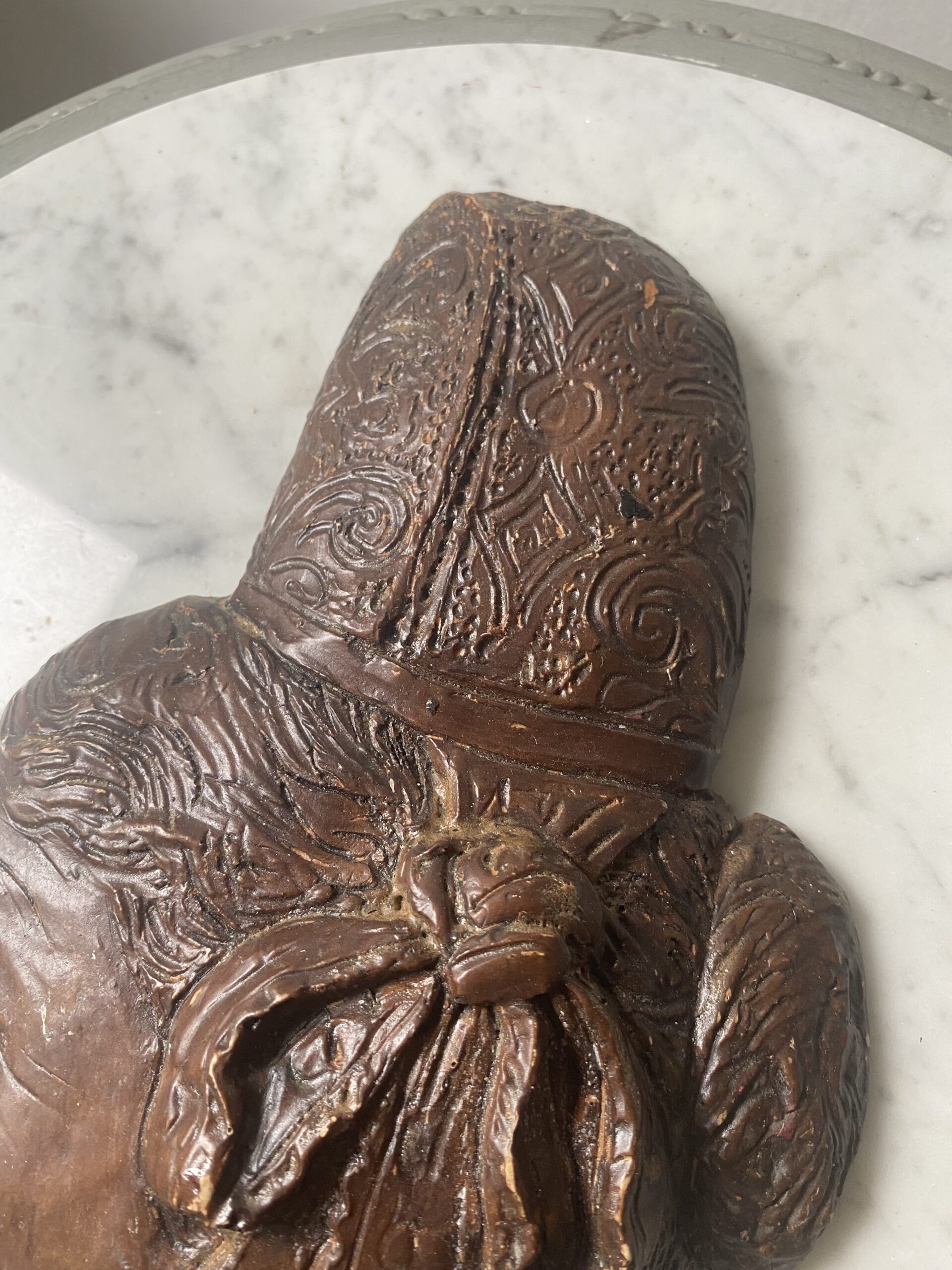 Bas relief profil bigoudène vintage