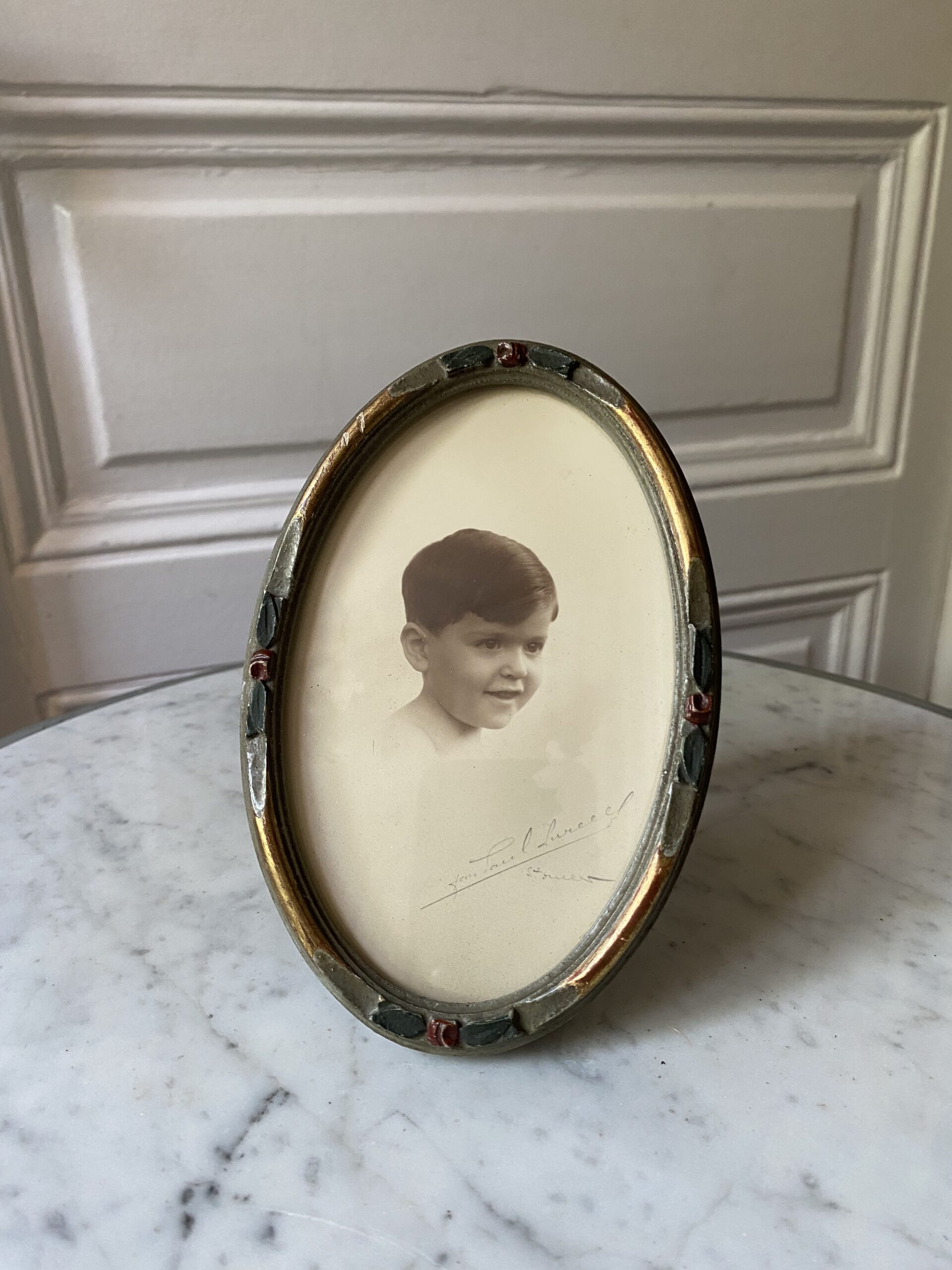 Petits cadres ovales anciens peint et doré