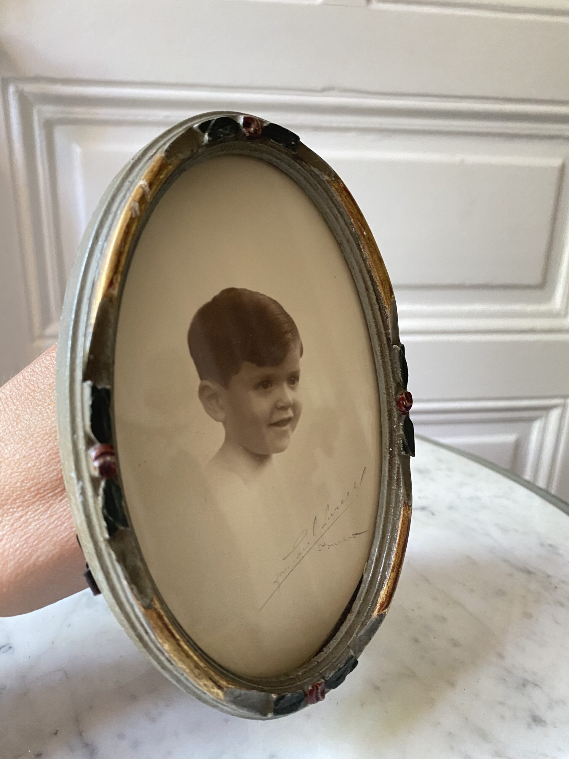 Petits cadres ovales anciens peint et doré