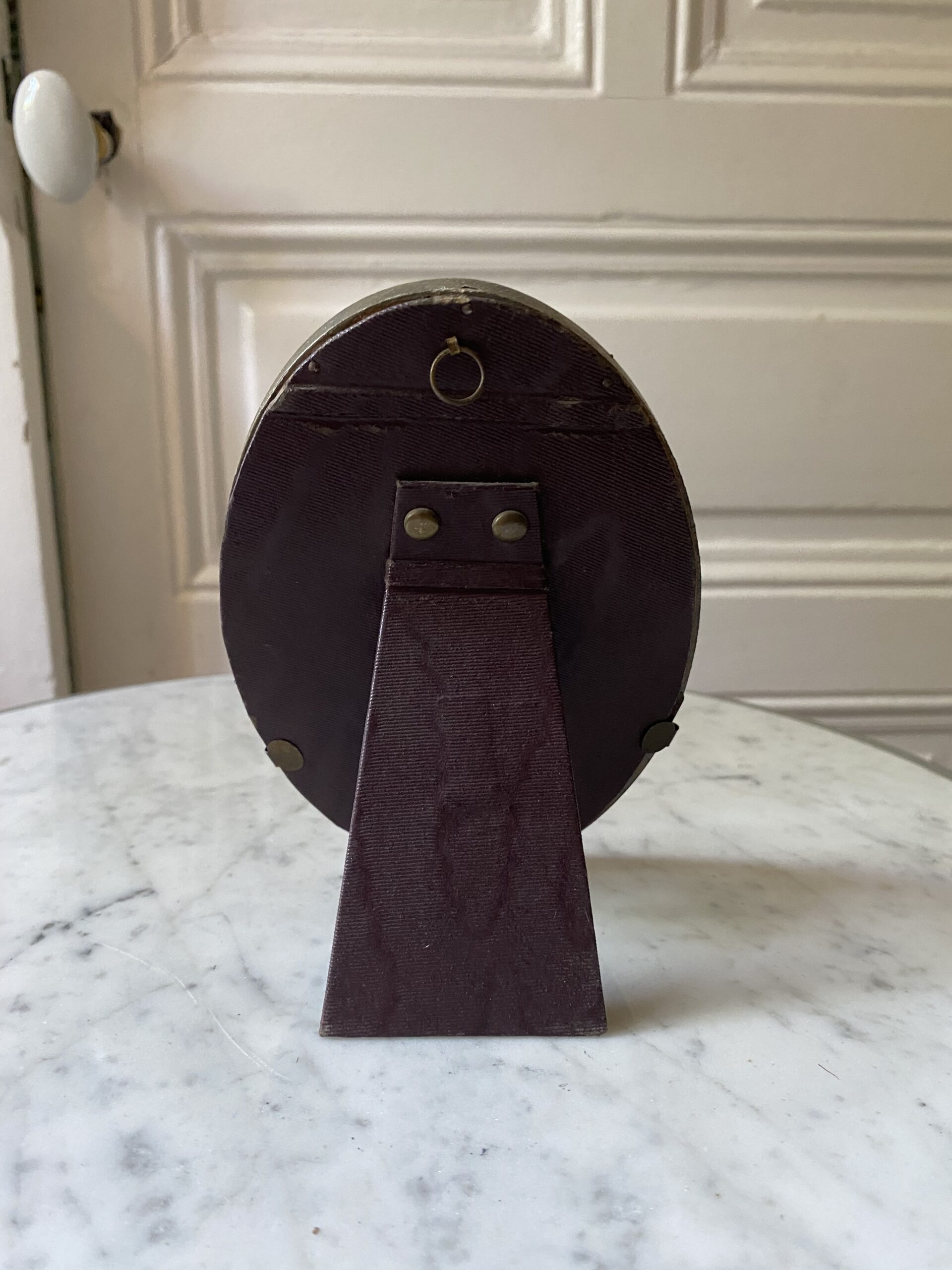 Petits cadres ovales anciens peint et doré