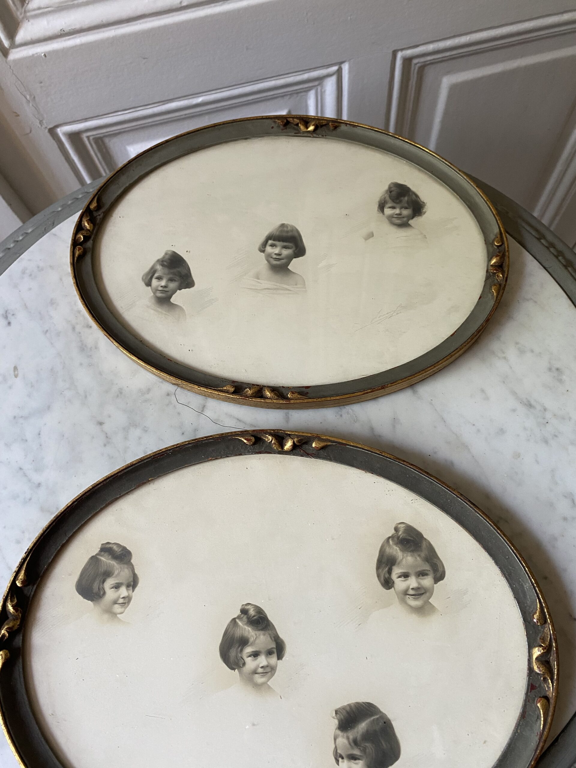 Cadre ovale ancien bois peint doré
