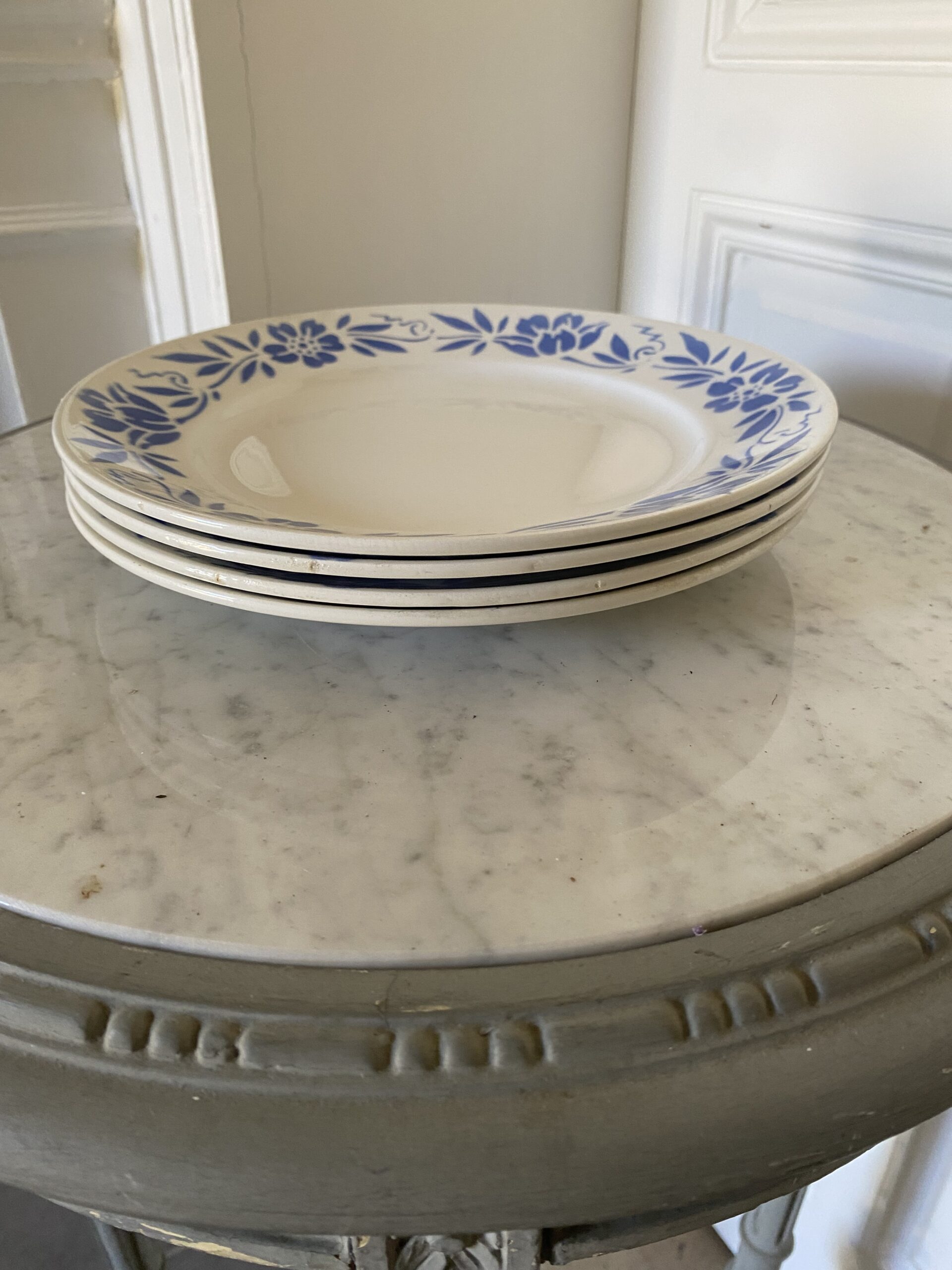 Assiette plate ancienne série André manufacture Moulin des Loups