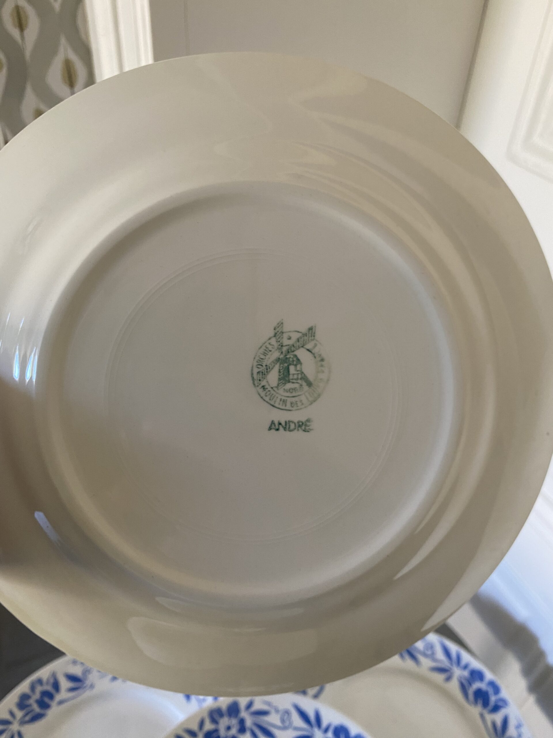 Assiette plate ancienne série André manufacture Moulin des Loups