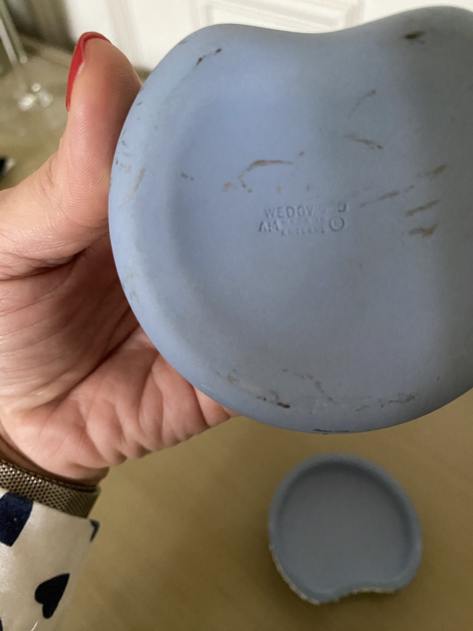 Boîte à bijoux porcelaine anglaise WEGDWOOD