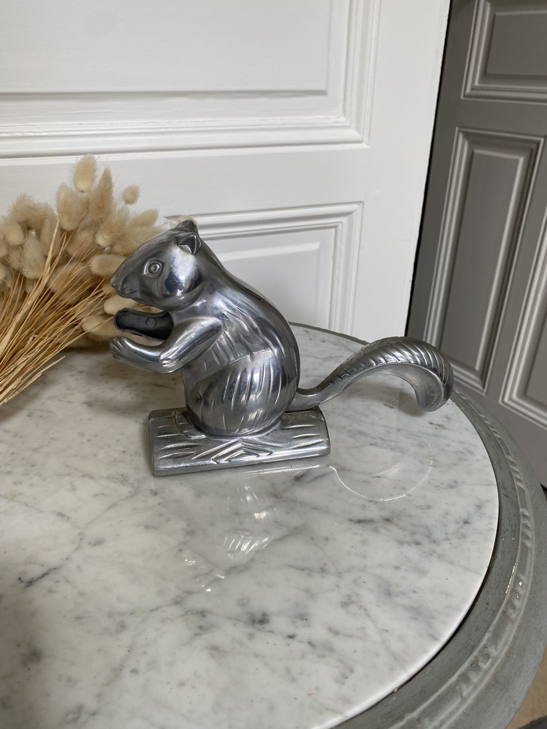 Casse noix/noisettes écureuil vintage métal