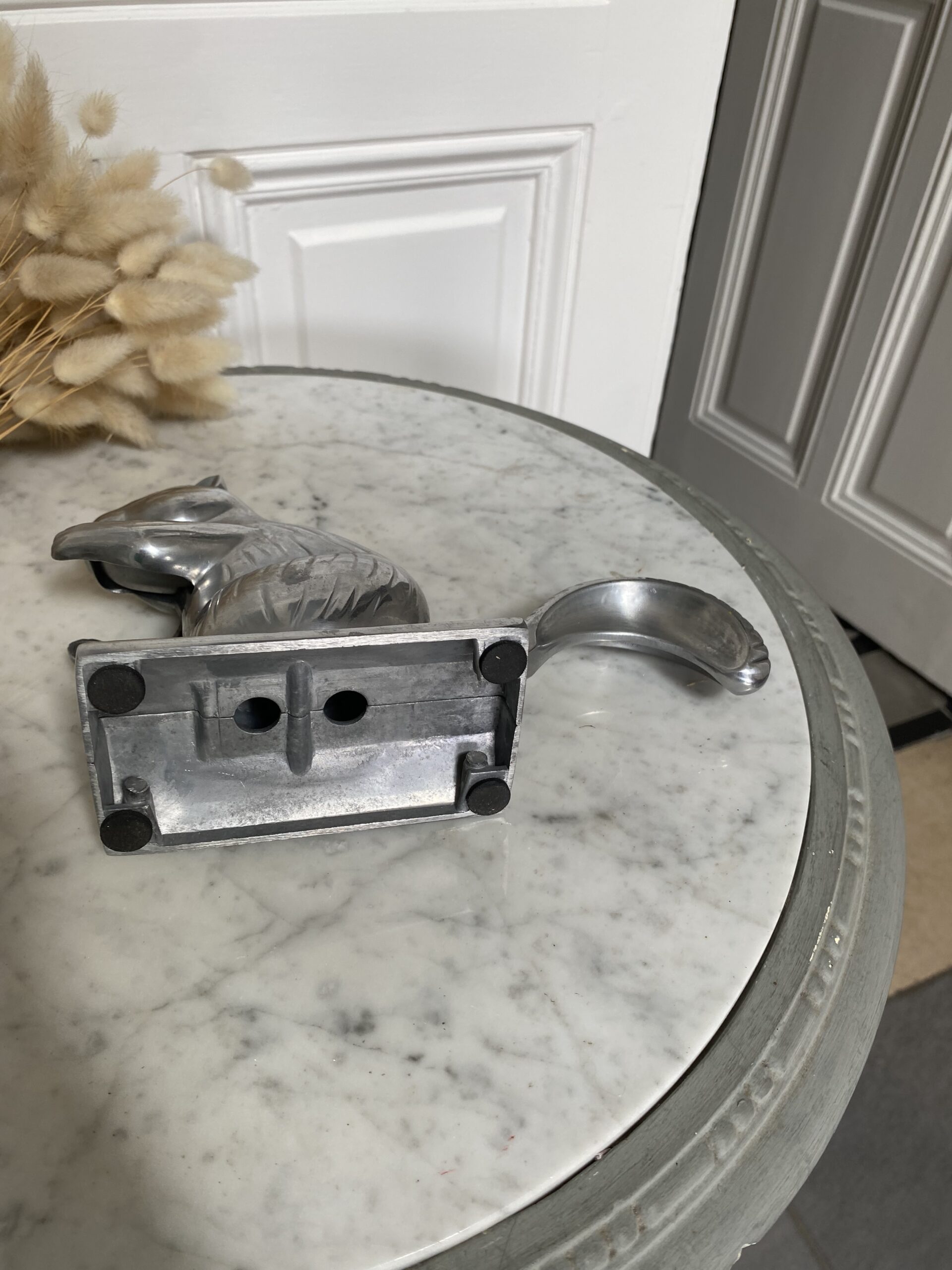 Casse noix/noisettes écureuil vintage métal